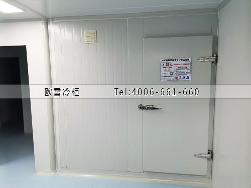 冷庫(kù)安裝.jpg 冷庫(kù)安裝.jpg
