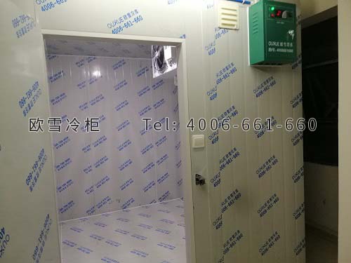 冷庫(kù)安裝.jpg 冷庫(kù)安裝.jpg