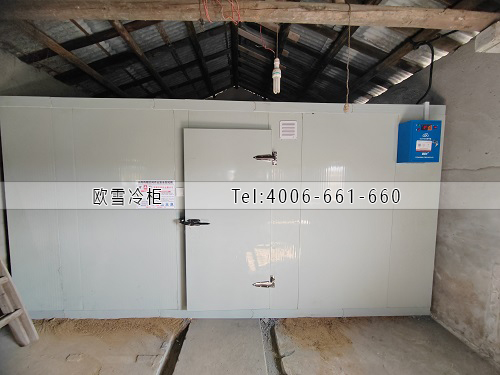 小型冷凍庫.jpg 小型冷凍庫.jpg